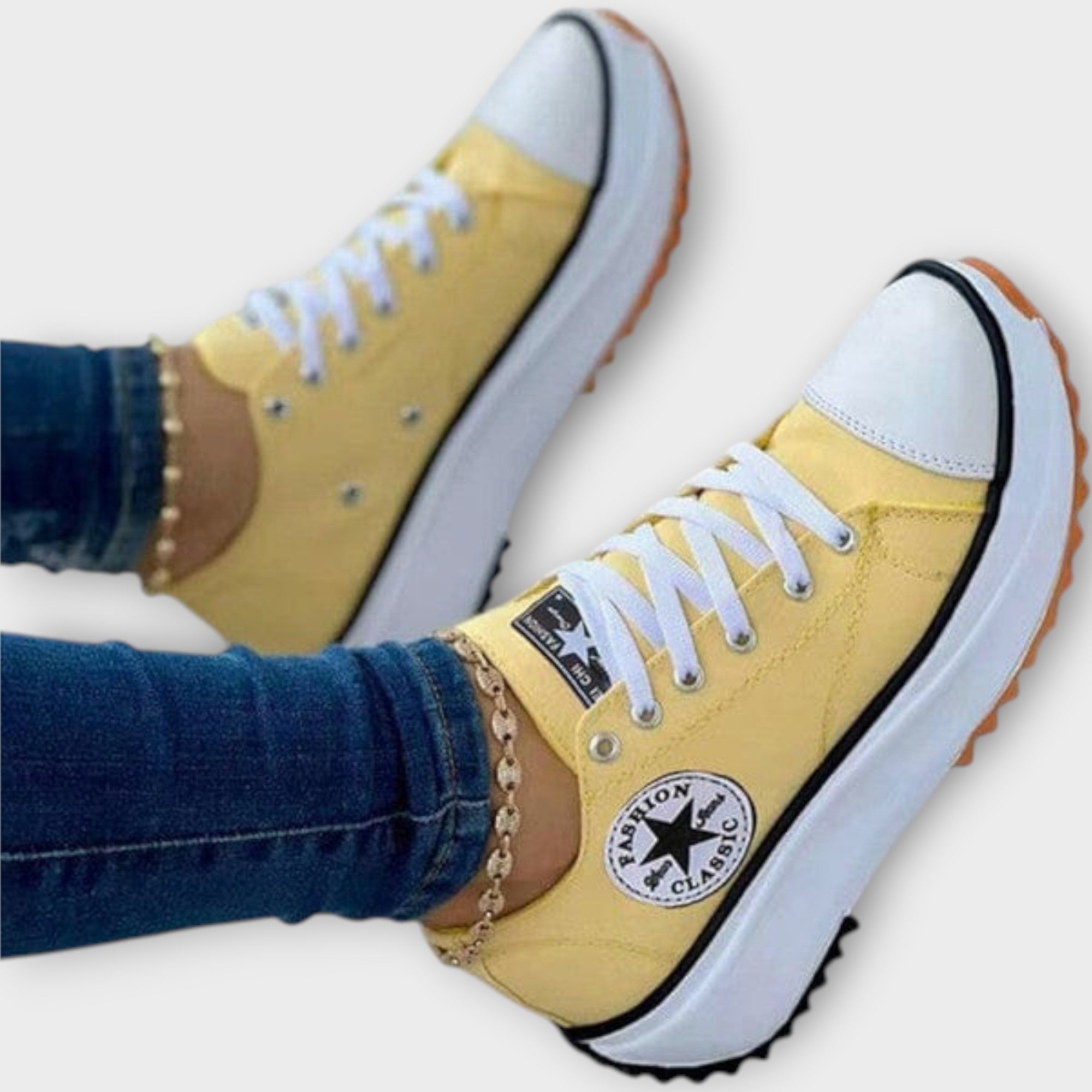 Stylish Sports Trainers with Modern Design