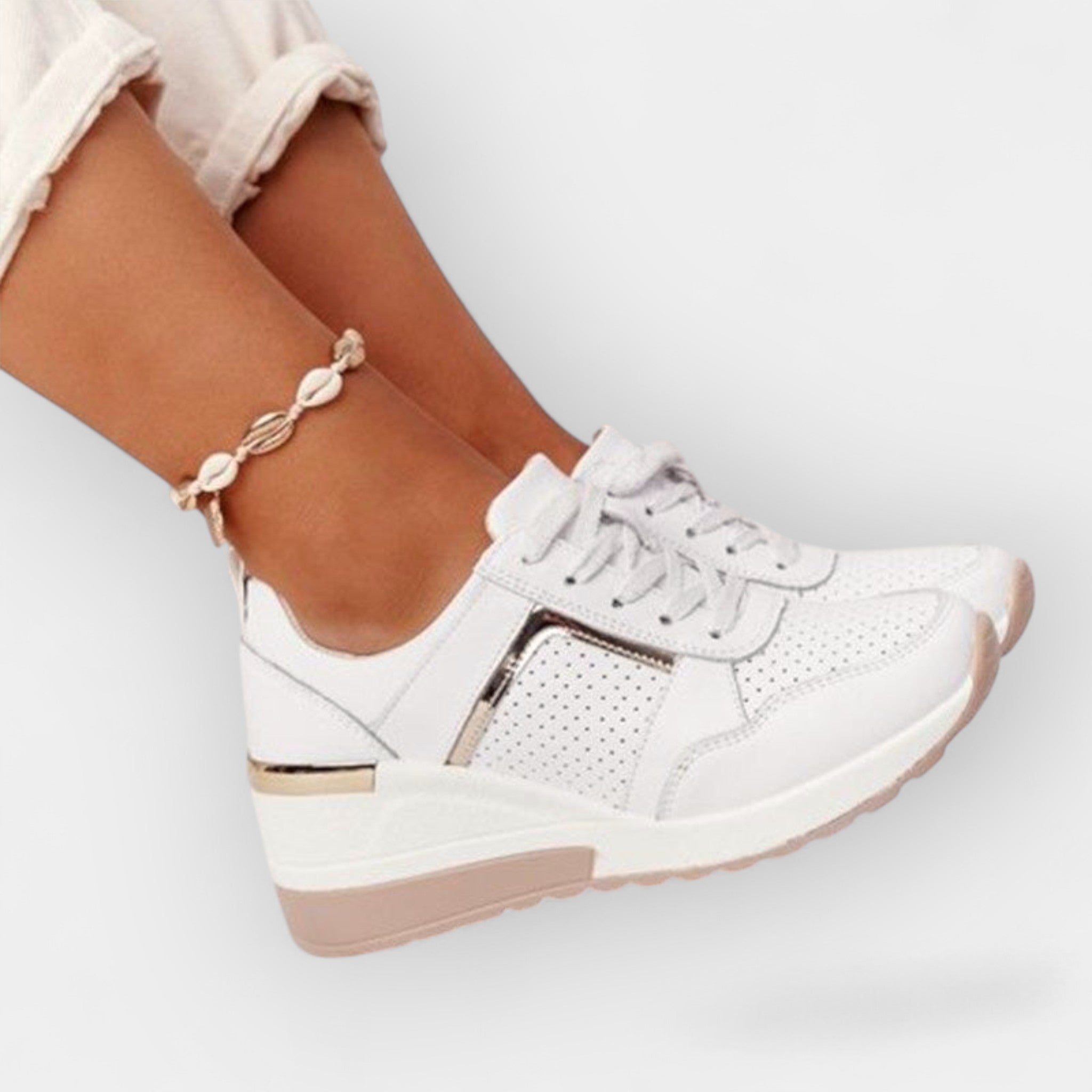 Anatomical Sports Shoes