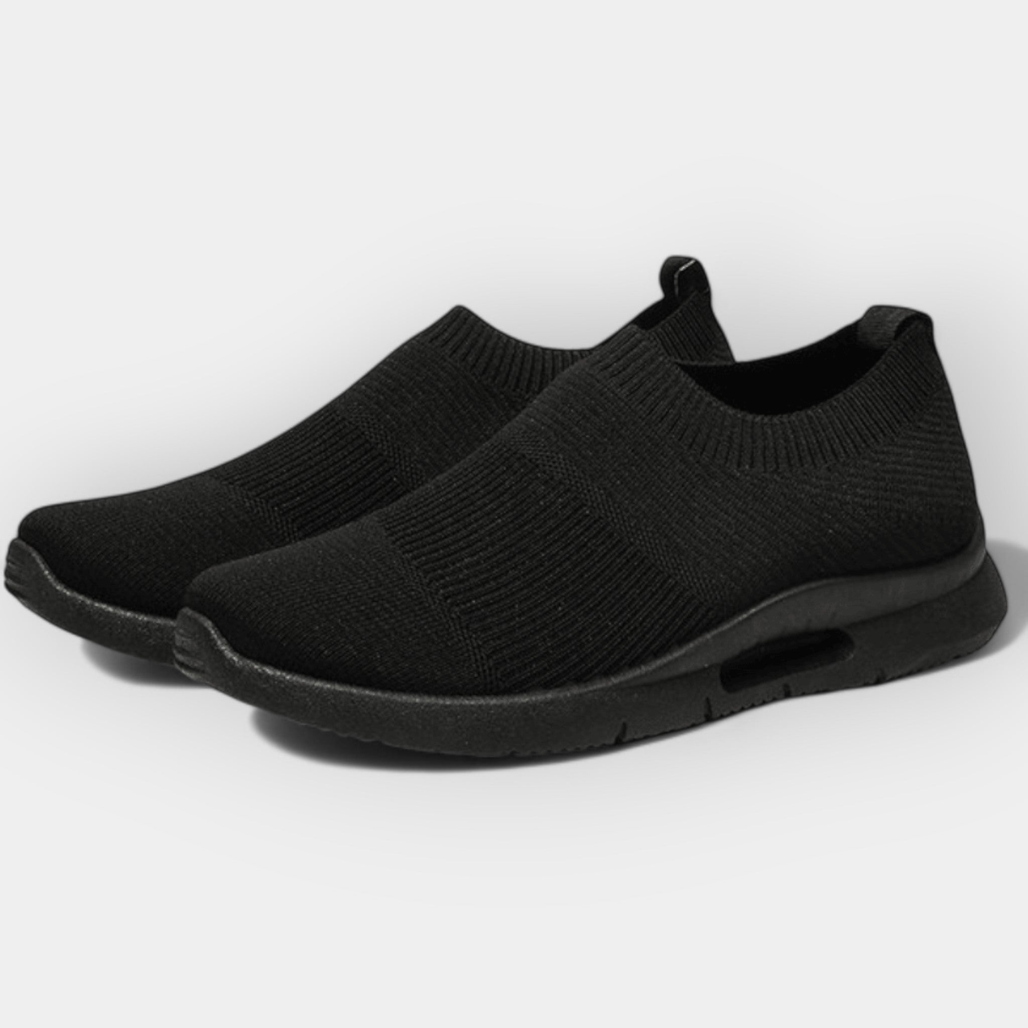 Sports shoes with cushioning technology