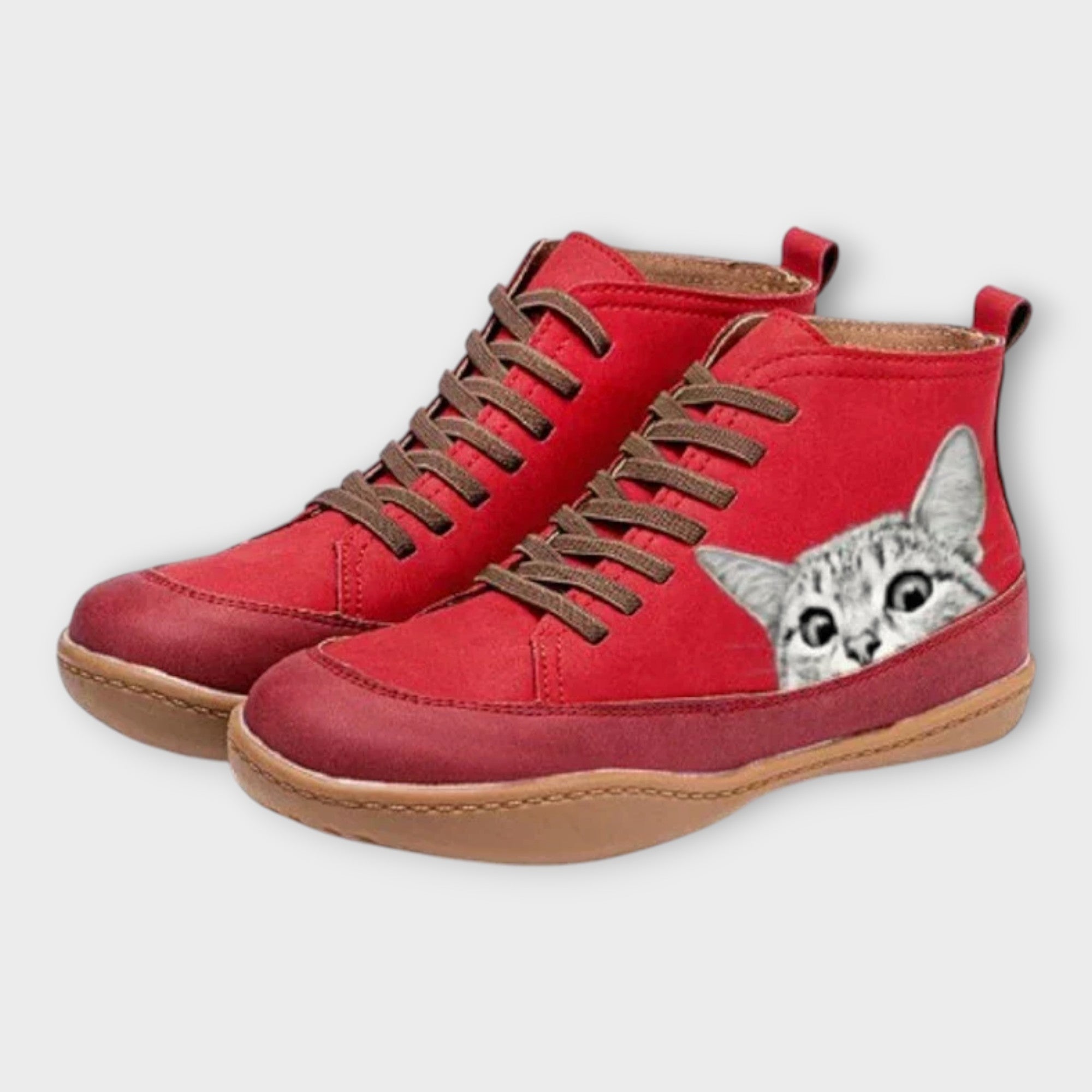 Elegant Trainers with Discreet Design