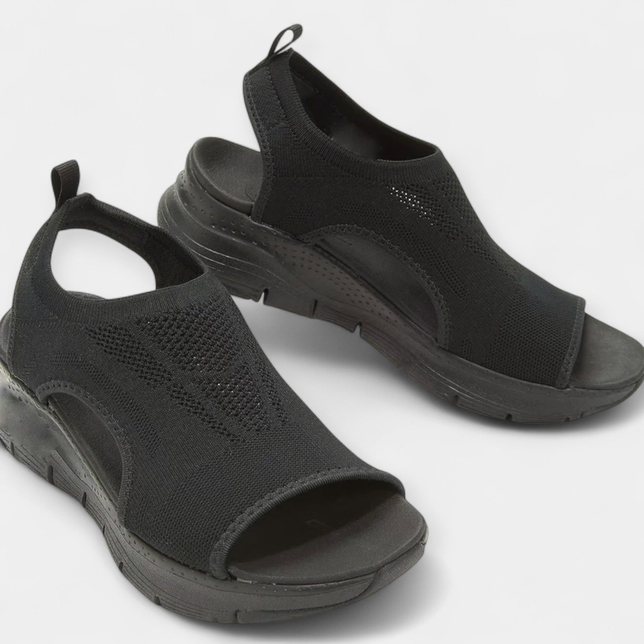 Orthopaedic sandals for sports use