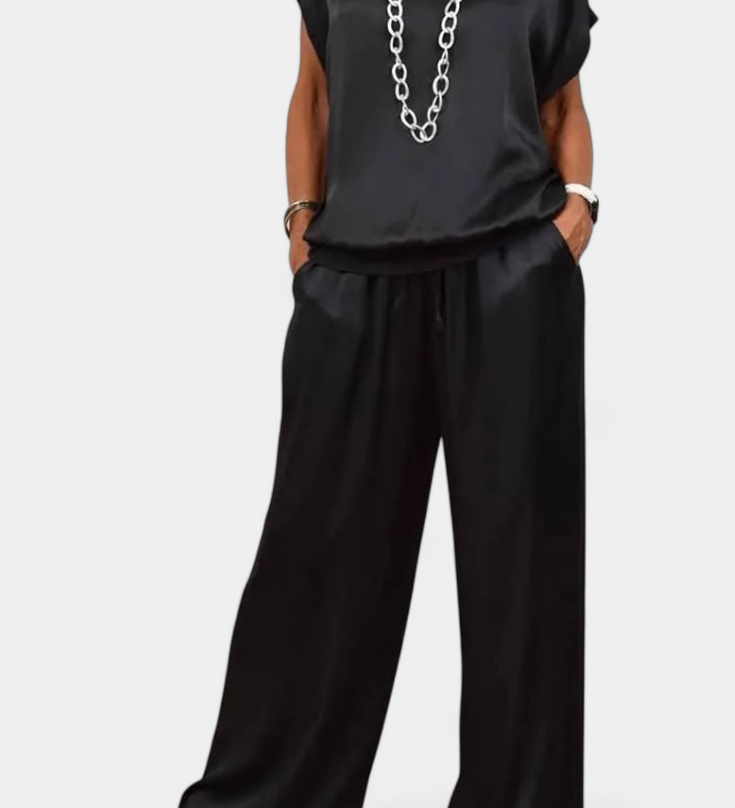 Blasa Two-Piece Spring Set with Sophisticated Style