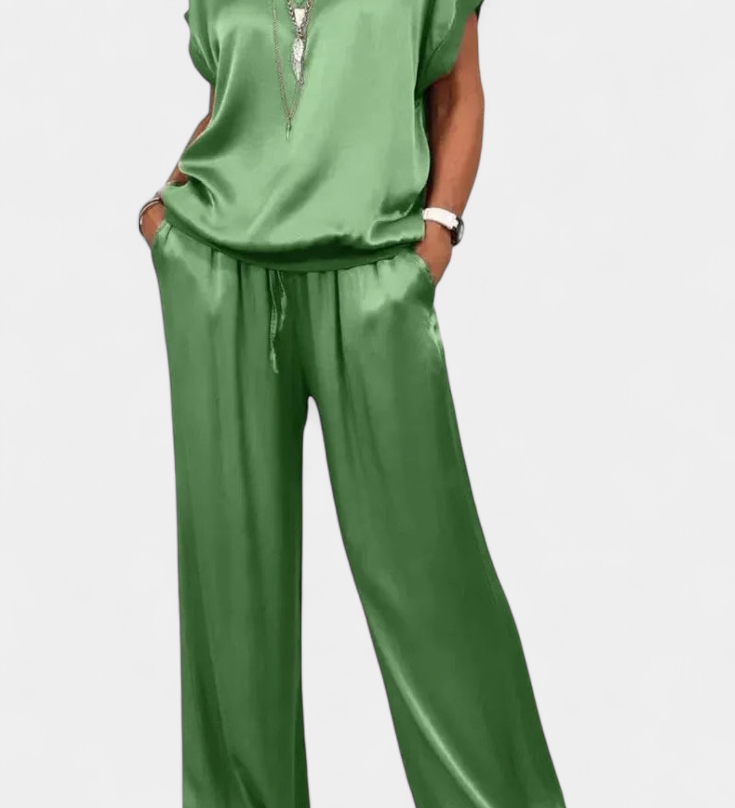 Blasa Two-Piece Spring Set with Sophisticated Style