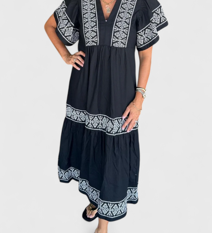 Allona Boho Maxi Dress with V-Neck and Relaxed Fit