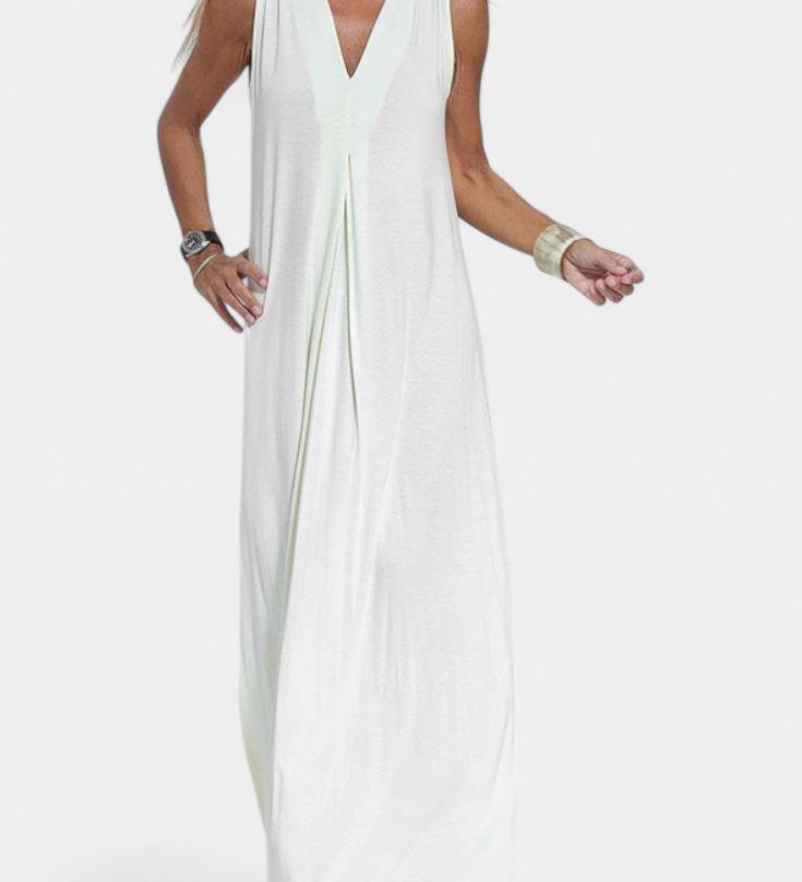 Felisa Sleeveless Maxi Dress in Solid Colour and Elegant Silhouette