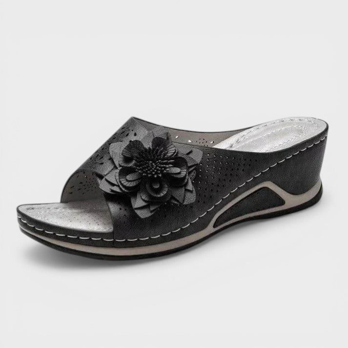 Nerea™ | Comfortable Leather Orthopaedic Sandals