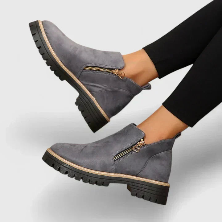 Verónica™ | Comfortable Orthopaedic Boots